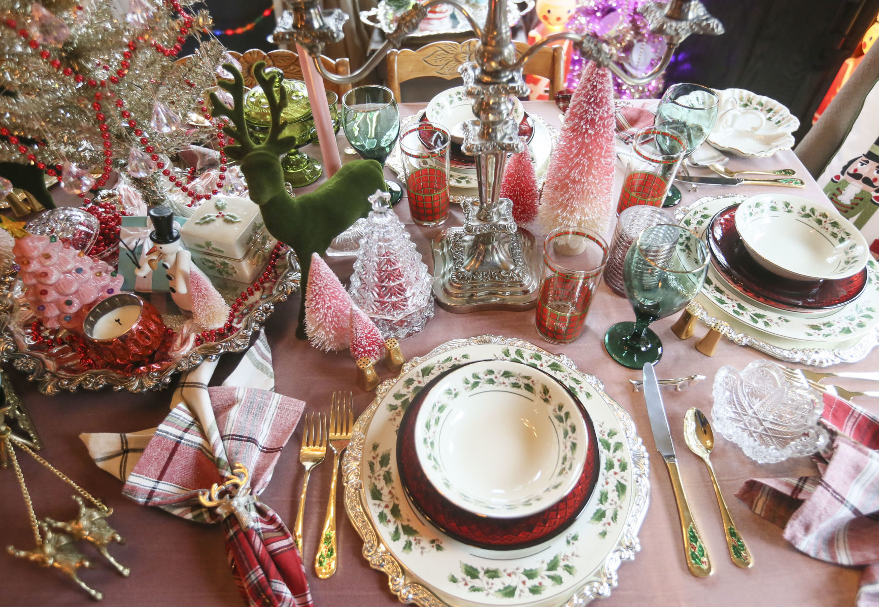 112420-qc-nws-decorations-39.JPG